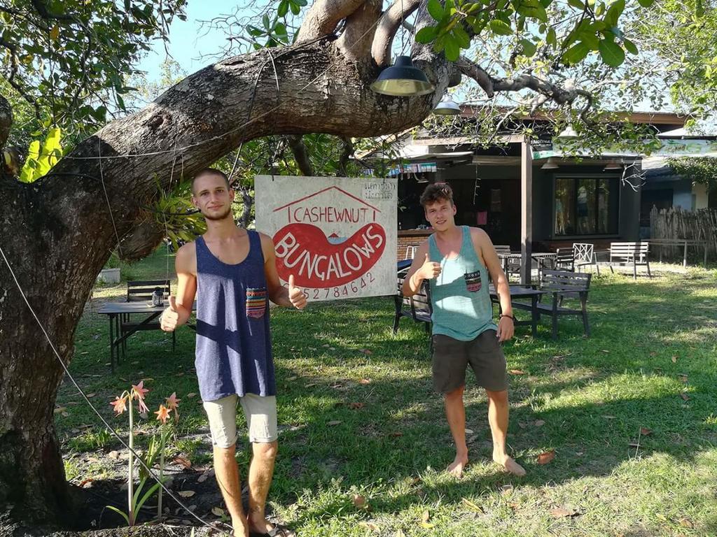Cashew Nut Bungalow, Ko Mook Exterior photo